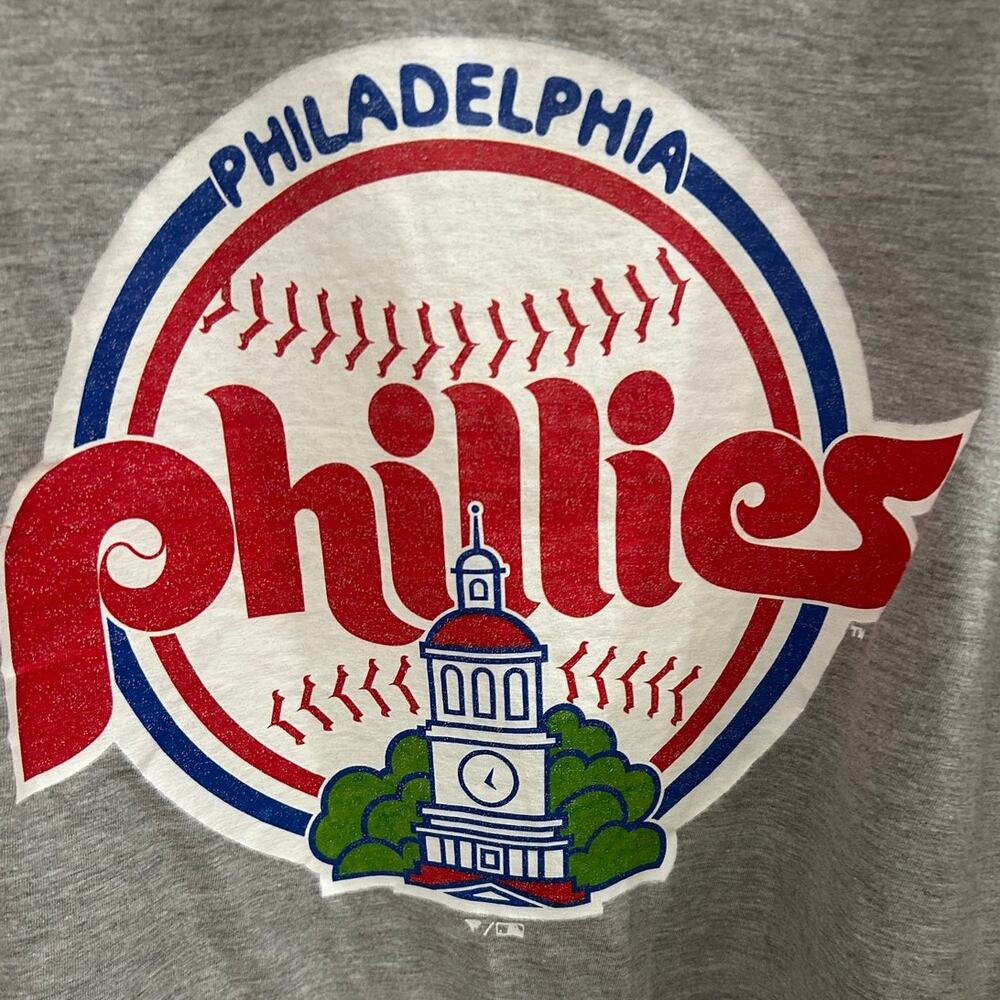 Fanatics Philadelphia Phillies Cooperstown Collection Tshirt - Picture 3 of 4
